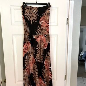Women’s tropical strapless maxi dress size medium